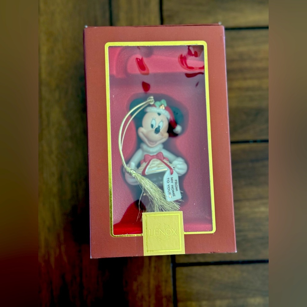 Limited Edition Lenox To Minnie’s Home To Yours Porcelain Ornament